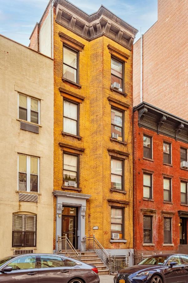 West 30th Street Hostal *