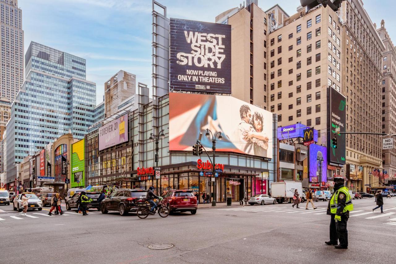 West 30th Street Hostal *